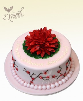 Торт с красным цветком