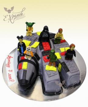 Торт  Lego "На Звездолете"