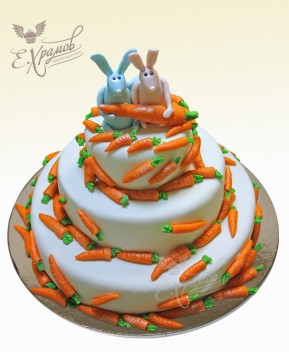 Морковный свадебный торт